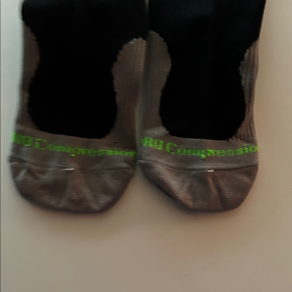 | Pro Compression | Knee-High Compression Socks - Picture 6 of 7